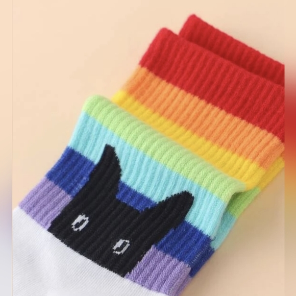RAINBOW Kitty Socks!    White W-Crew - Picture 3 of 3